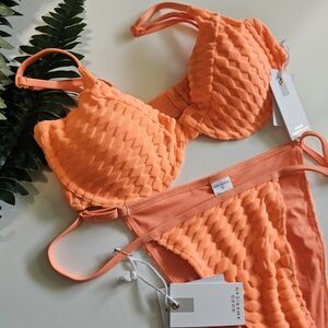 Good Amercian neon orange swim set